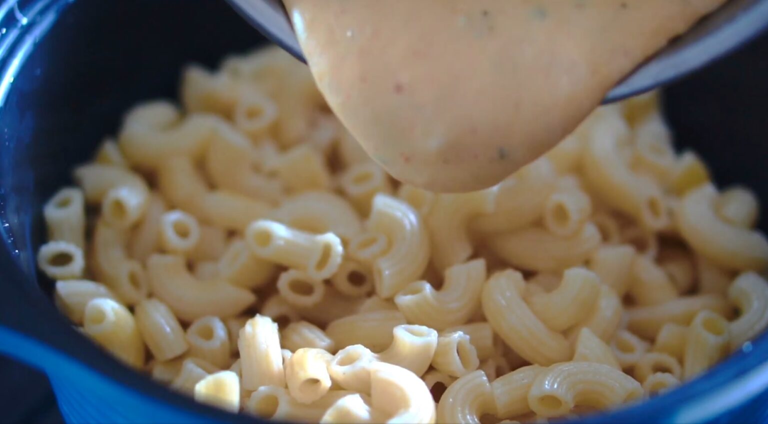 Creamy Coconut Mac & Cheese with Kara Coconut Cream KARA